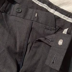 Perry Ellis Mens slacks 34/32